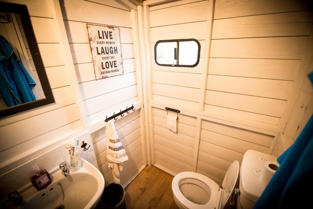 Burren Glamping Villa Kilfenora ภายนอก รูปภาพ