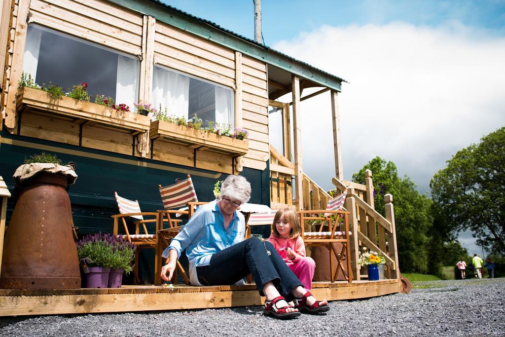 Burren Glamping Villa Kilfenora ภายนอก รูปภาพ